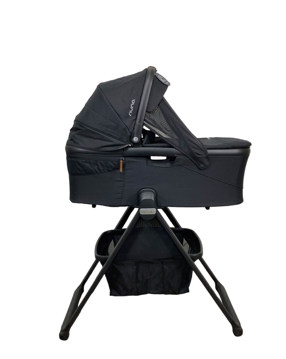 used Nuna Demi Grow Bassinet + Stand, 2023, Caviar