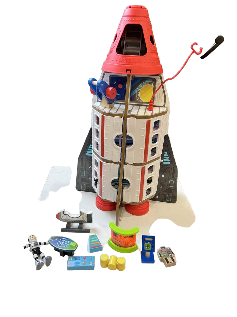 Grande fusée spatiale en bois avec garage et extras Mamabrum - N/A - 0.00 Grande fusée spatiale en bois avec garage et extras Mamabrum - N/A - 0.00
