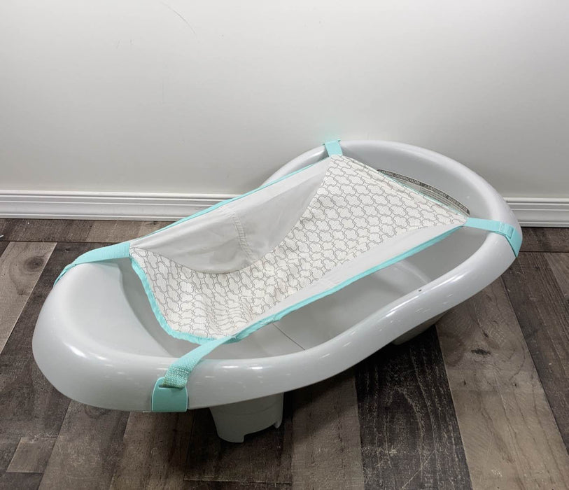 Shop Fisher Price Calming Waters Vibrations Tub at GoodBuy Gear