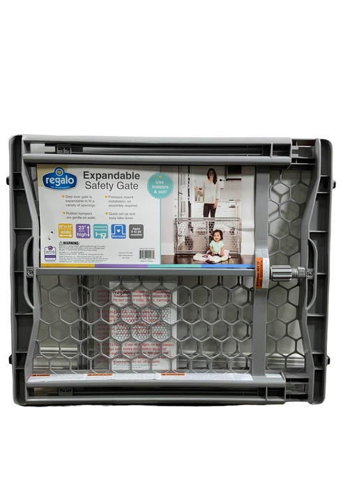 used Regalo Plastic Expandable Safety Gate - HIDDEN NEEDS PHOTOS