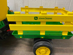 Peg Perego John Deere Ground Force Tractor with Trailer