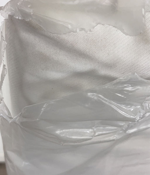 secondhand Naturepedic Classic 150 Seamless 2-stage Organic Baby & Toddler Mattress