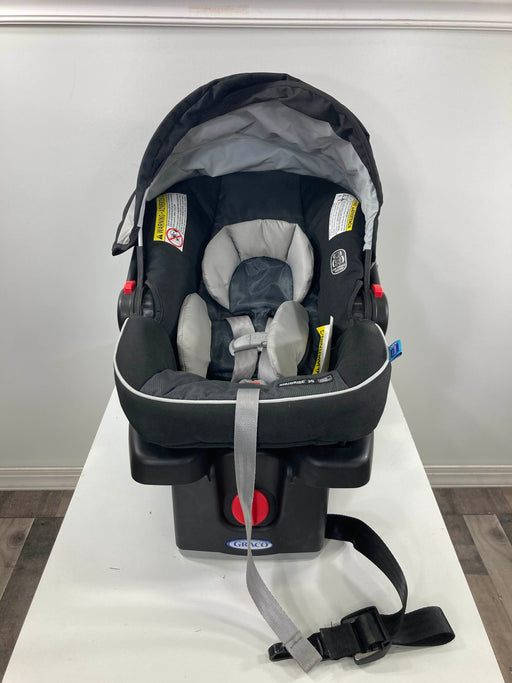 secondhand Graco SnugRide 35 Infant Car Seat