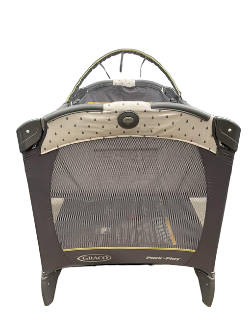 secondhand Graco Pack 'n Play Playard Inclined Seat & Changer, Reversable Napper & Changer