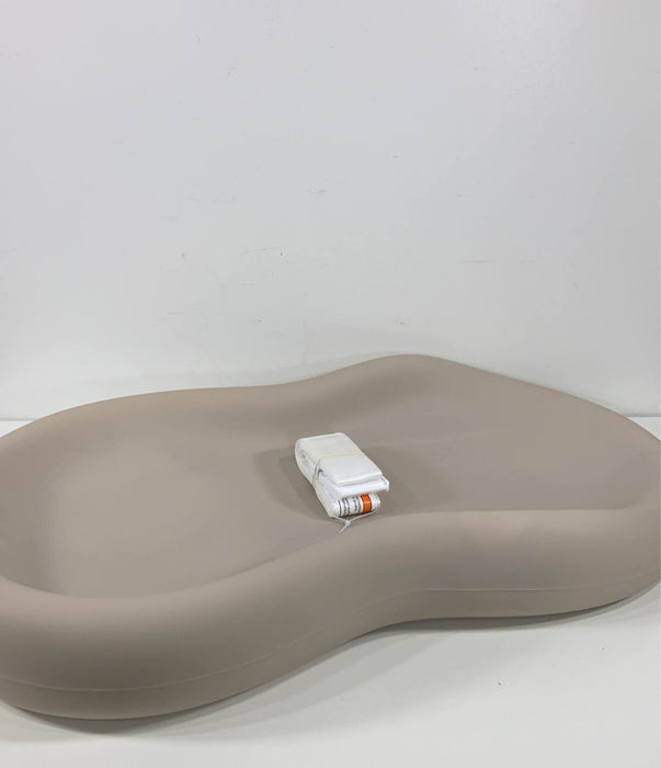 Shop Keekaroo Peanut Changing Pad, Vanilla at GoodBuy Gear