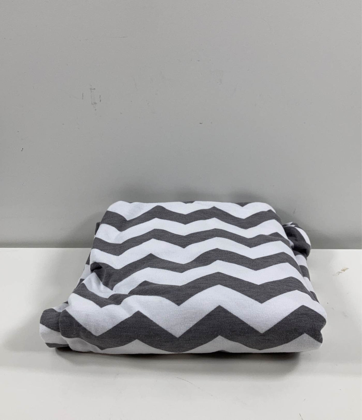 Itzy Ritzy Breastfeeding Scarf — GoodBuy Gear