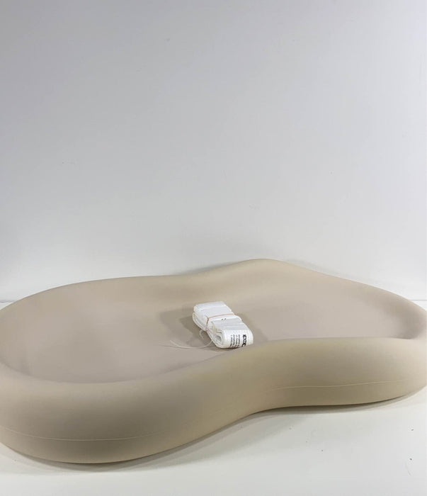 Shop Keekaroo Peanut Changing Pad, Vanilla at GoodBuy Gear