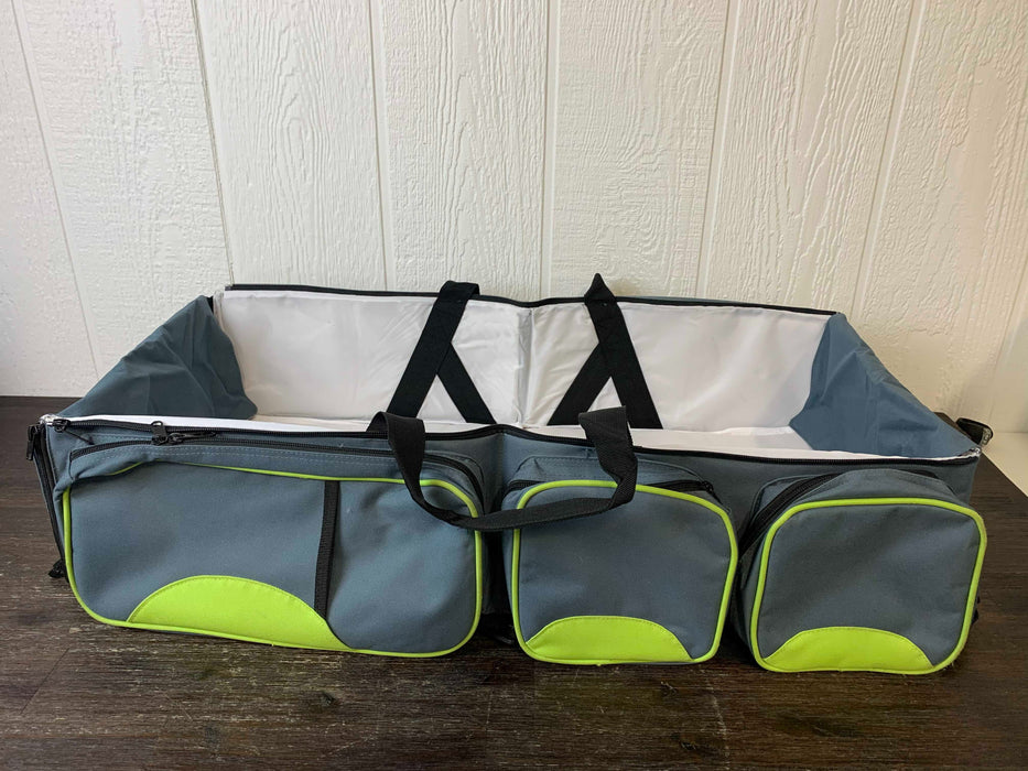 secondhand Lullababy Portable Bassinet