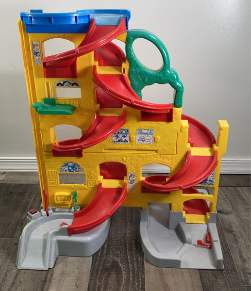 Fisher price stand and cheap play rampway