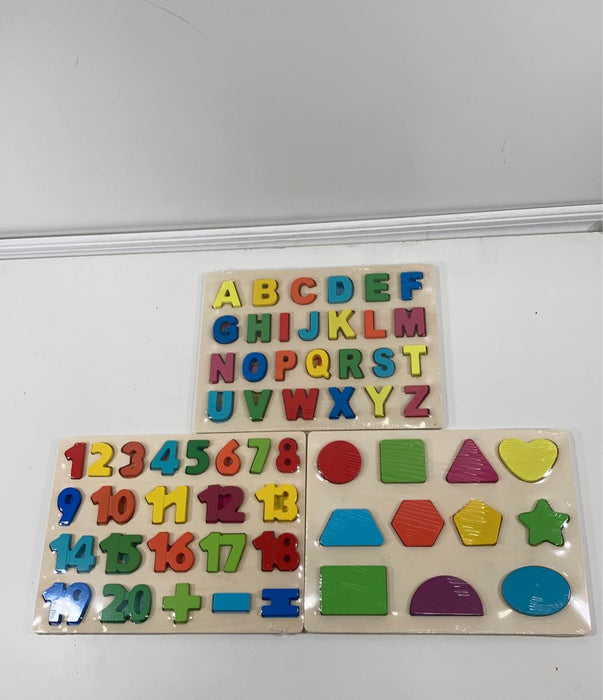 used BUNDLE Wooden Puzzles