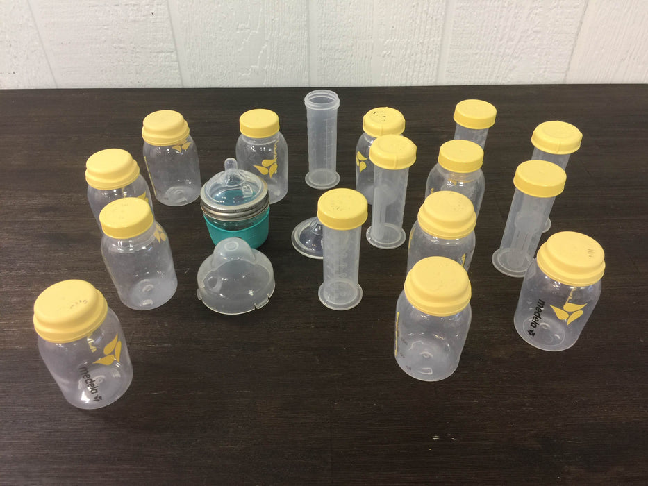 used BUNDLE Medela Bottles