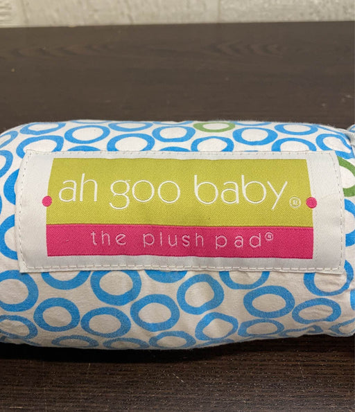 secondhand Ah Goo Baby The Plush Pad Portable Changing Pad with Memory Foam