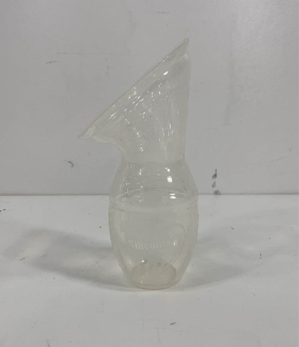 Shop Haakaa Manual Breast Pump at GoodBuy Gear