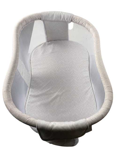 secondhand Halo BassiNest Swivel Sleeper Essentia Series, Blue Ikat