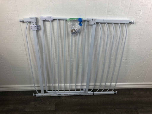 used HomeSafe By Summer Infant Easy Step Walk Through Gate