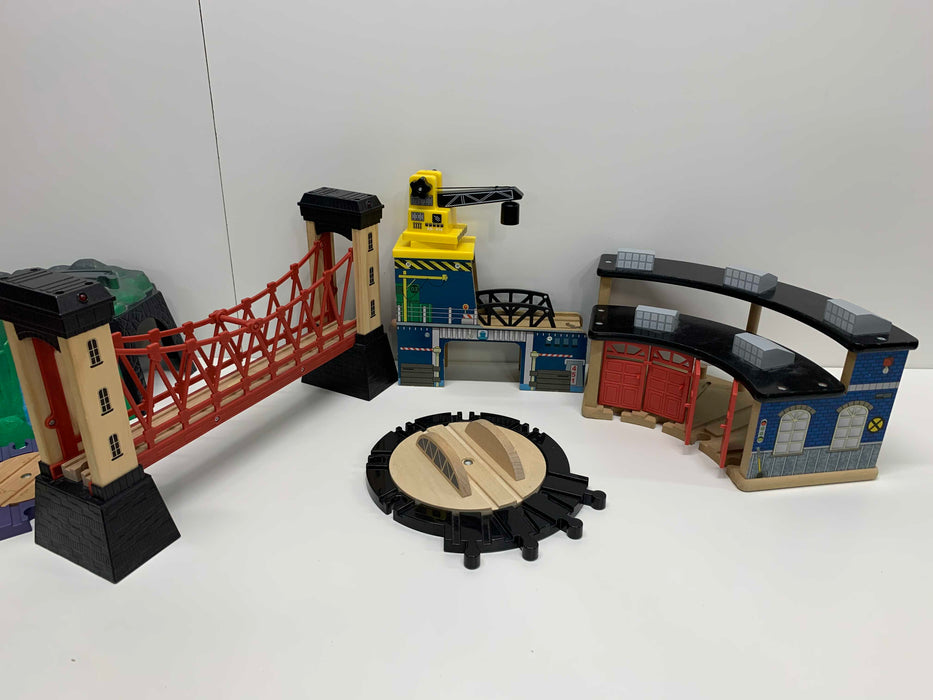Shop BUNDLE Train Tracks, Depots, and Accessories at GoodBuy Gear