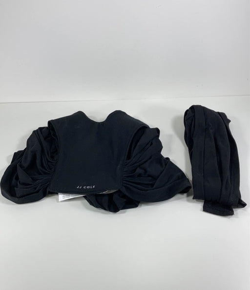 used JJ Cole Agility Stretch Carrier