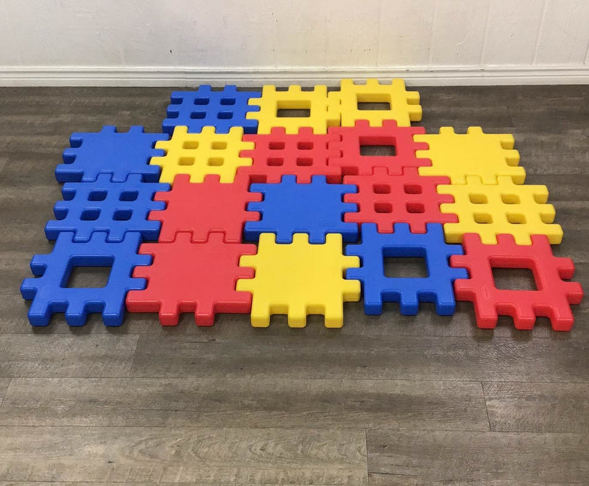 secondhand Little Tikes Big Waffle Block Set