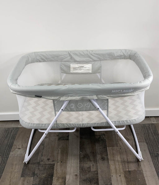 secondhand MiClassic Rocking Bassinet One-second Fold Travel Crib