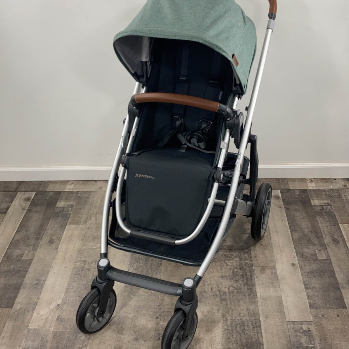 uppababy emmett cruz UPPAbaby CRUZ V2 Stroller, Emmett (Green Melange), 2021