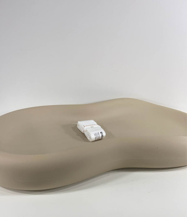 Shop Keekaroo Peanut Changing Pad, Vanilla at GoodBuy Gear