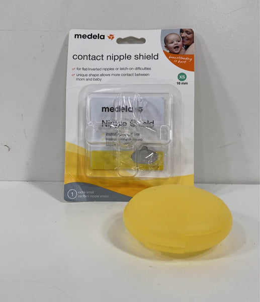 Medela Contact Nipple Shield, 16mm Extra Small, Nippleshield for  Breastfeeding with Latch Difficulties or Flat or Inverted Nipples, Made  Without BPA