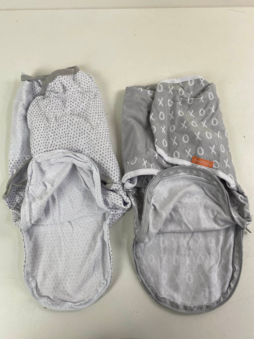 secondhand SwaddleMe Original Swaddle Wrap With Easy Change 2pk, Kiss Ya S/M 0-3 months