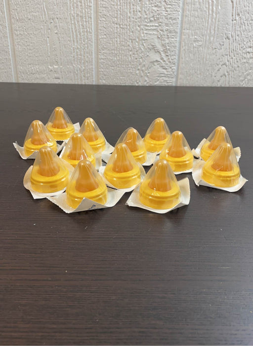 used BUNDLE Similac Slow Flow Nipples