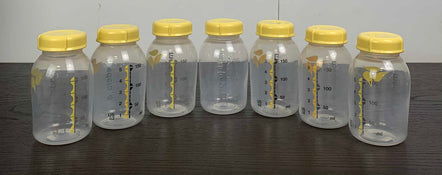 secondhand BUNDLE Medela Bottles