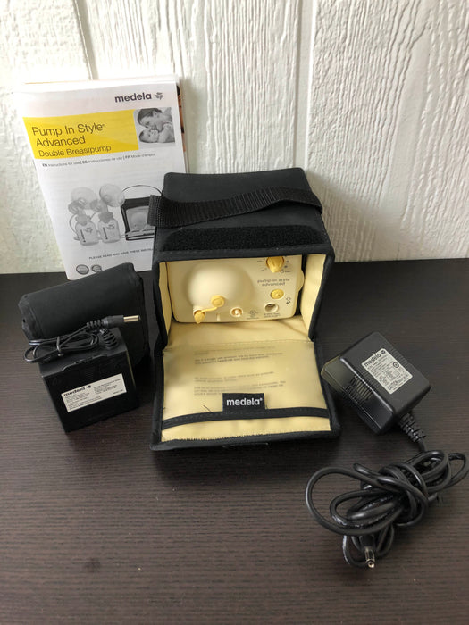 secondhand Medela Pump In Style Advanced Breast Pump with Metro Bag, & Accessories