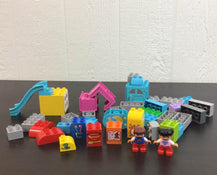 used BUNDLE Duplo Blocks