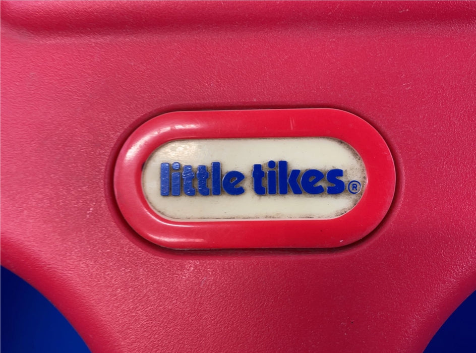 Shop Little Tikes Snug 'n Secure Swing at GoodBuy Gear