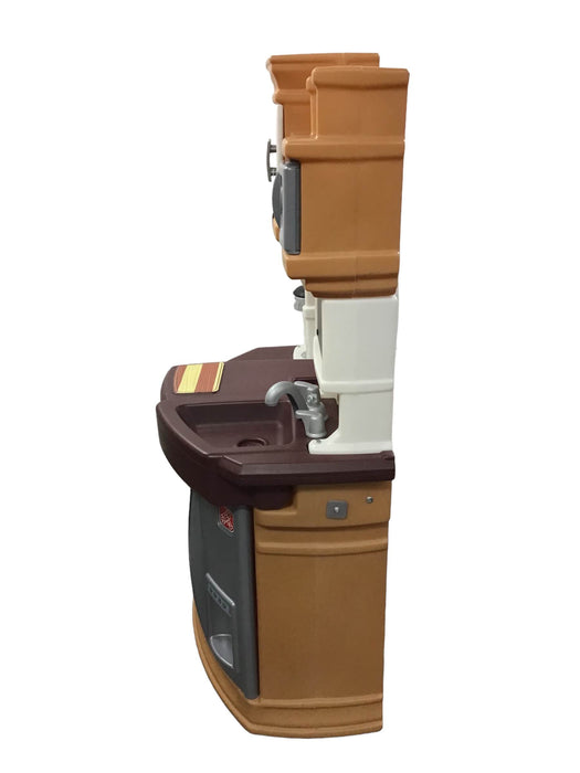 secondhand Step2 Lil Chef's Gourmet Kitchen