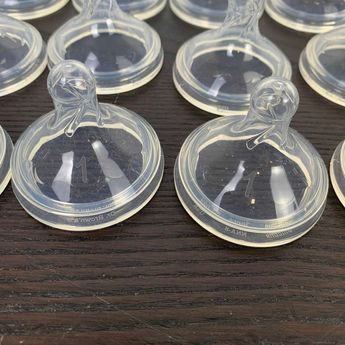 secondhand BUNDLE Dr. Brown’s Feeding Accessories