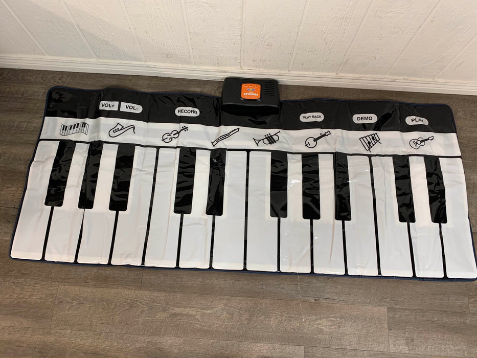 used Play22 Keyboard Playmat 71in