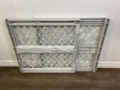 used North States MyPet Paws 40" Portable Pet Gate