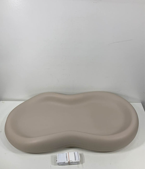 secondhand Keekaroo Peanut Changing Pad, Vanilla