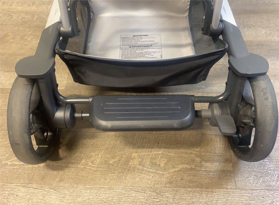 used gb Evoq Stroller