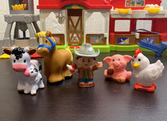 secondhand Fisher Price Little People Caring For Animals Farm