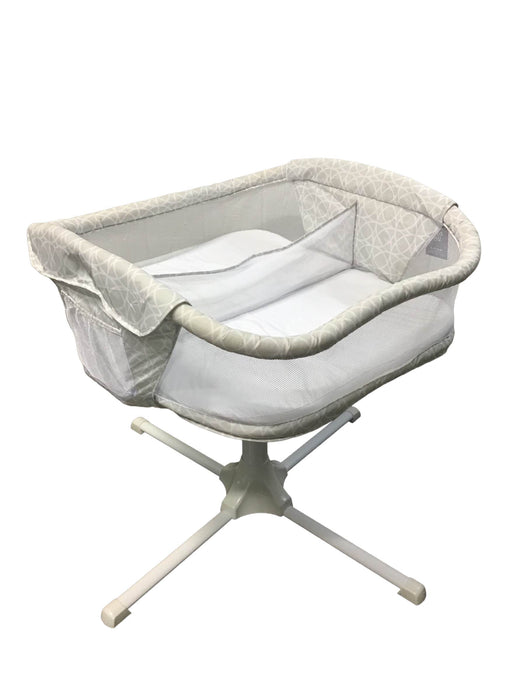 used Halo BassiNest Twin Sleeper