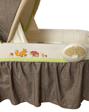 Summer Infant Classic Comfort Wooden Bassinet