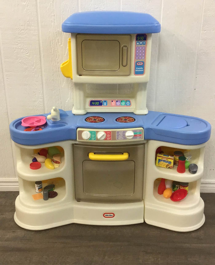 Little Tikes Family Kitchen   7cee853831ae2b7a378a6094544142ae 1024x1024 