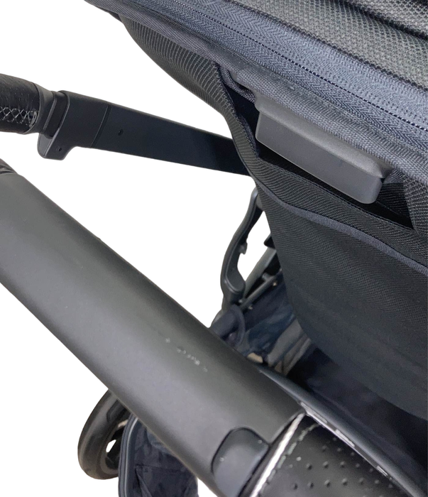 used UPPAbaby VISTA V2 Stroller, 2019, Jake (Black)