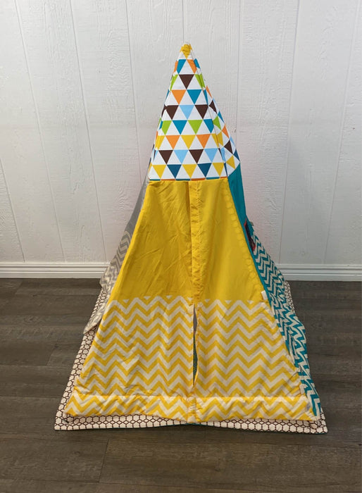 used Infantino Grow With Me Playtime Teepee