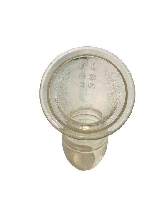 Shop Haakaa Manual Breast Pump at GoodBuy Gear