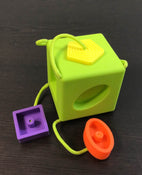 used Fat Brain Toys Oombee Cube