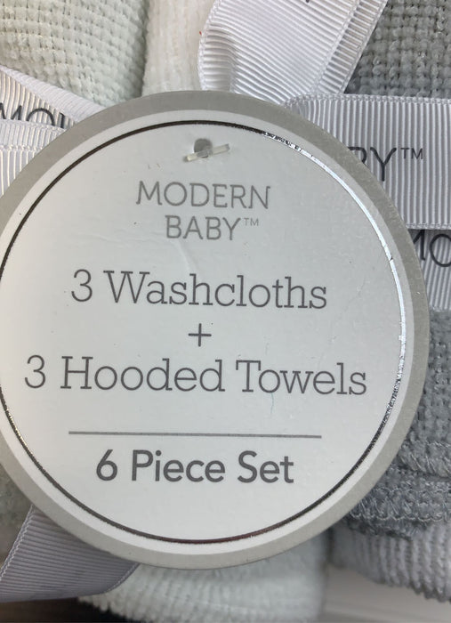 secondhand Modern Baby Hooded Towel And Washcloth Set