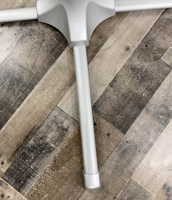 used Halo BassiNest Swivel Sleeper, Premiere Series