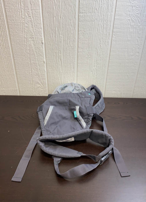 used Infantino Carry On Multi Pocket Carrier