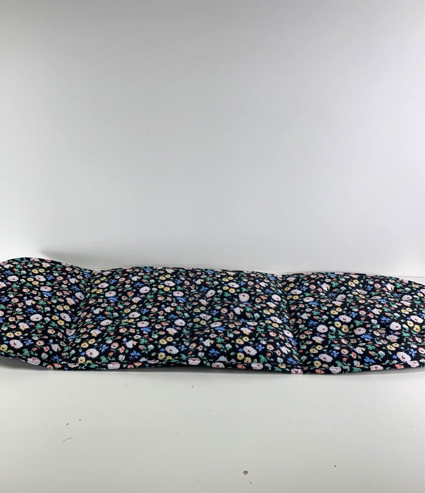 Shop Colugo, The Compact Comfort Layer, Black Floral at GoodBuy Gear